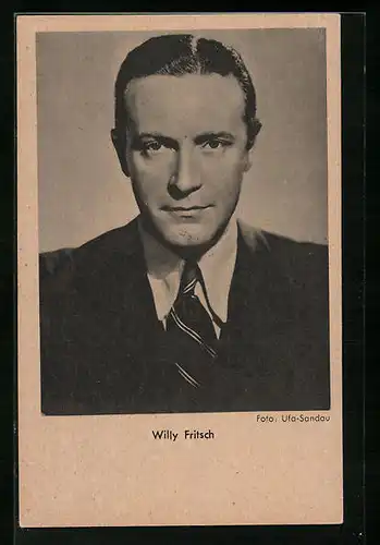 AK Schauspieler Willy Fritsch als charmanter junger Mann in Krawatte und Jackett