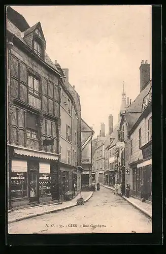 AK Gien, Rue Gambetta, Strassenpartie