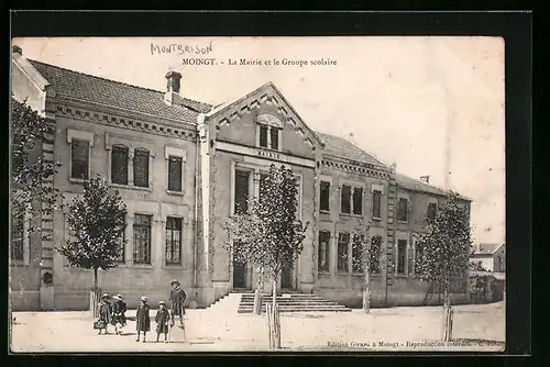 AK Moingt, la Mairie et le Groupe scolaire