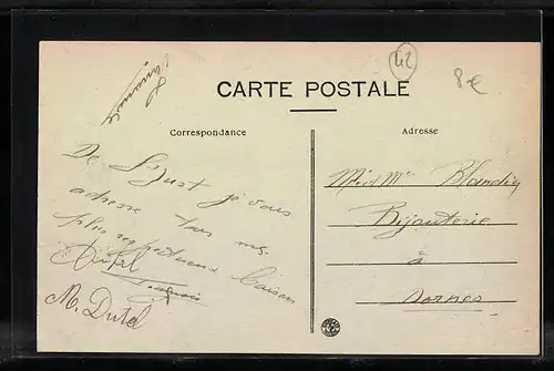 AK St-Just-la-Pendue, Place de la Chapelle