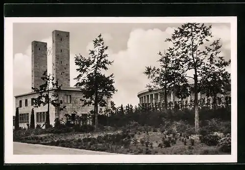 AK Berlin, Reichssportfeld, Osttor mit Blick auf die Deutsche Kampfbahn