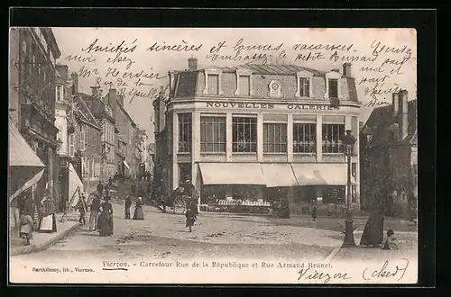 AK Vierzon, Carrefour Rue de la République et Rue Armand Brunet