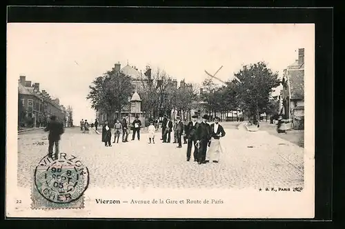 AK Vierzon, Avenue de la Gare et Route de Paris