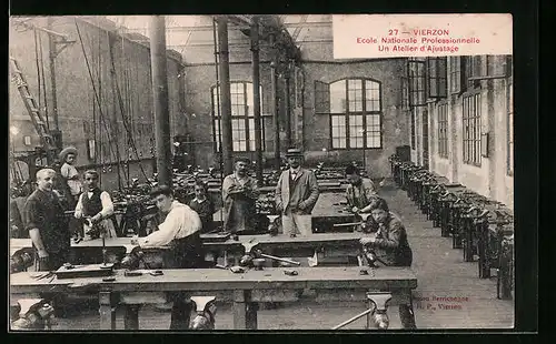 AK Vierzon, Ecole Nationale Professionnelle, un Atelier d'Ajustage