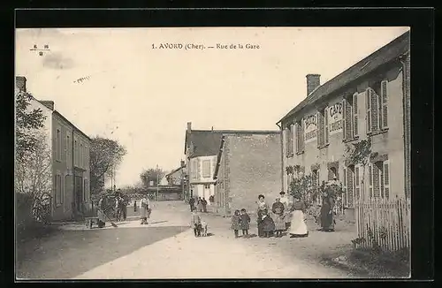 AK Avord, Rue de la Gare, Strassenpartie