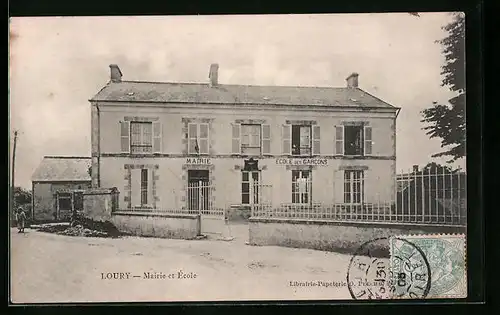 AK Loury, Mairie et École