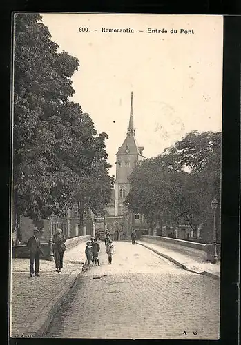 AK Romorantin, Entrée du Pont
