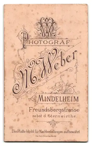 Fotografie M. Weber, Mindelheim, Freundsbergstr., Junge Dame mit Kragenbrosche und Kreuzkette