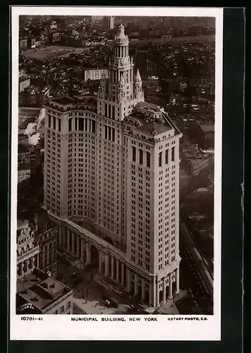 AK New York, NY, Municipal Building from the top