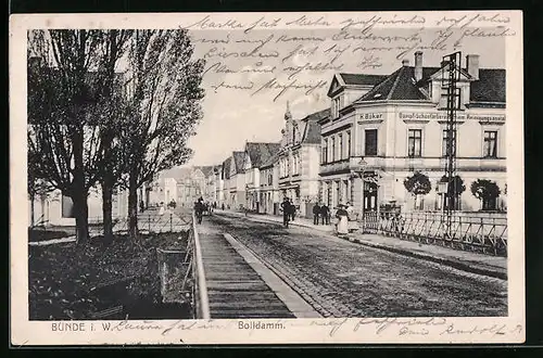 AK Bünde i. W., Bolldamm mit Chem. Reinigungsanstalt von H. Böker