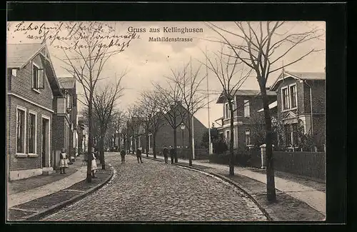 AK Kellinghusen, Mathildenstrasse mit Kindern