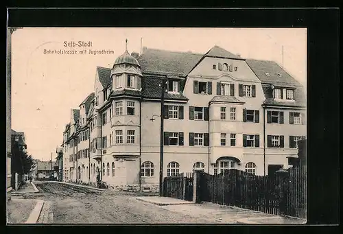 AK Selb-Stadt, Bahnhofstrasse mit Jugendheim