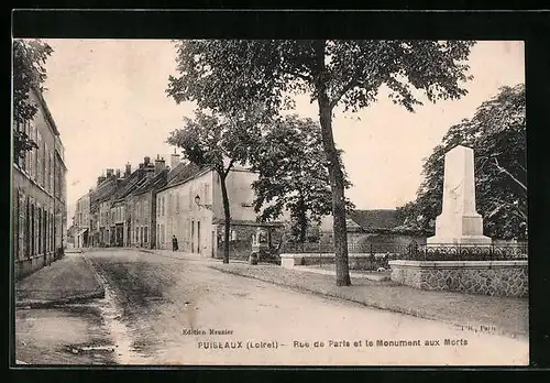 AK Puiseaux, Rue de Paris et Monument aux Morts
