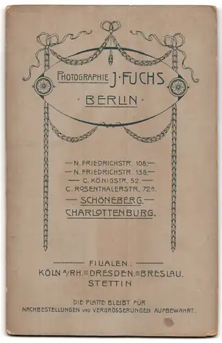 Fotografie J. Fuchs, Berlin-N., Friedrichstr. 108, Junge Dame in weisser Bluse mit Herzkette