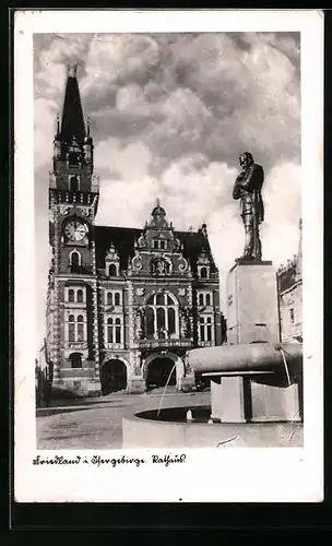 AK Friedland / Frydlant, Brunnen am Rathaus