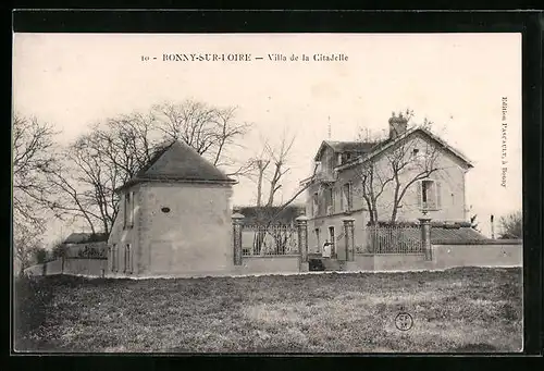 AK Bonny-sur-Loire, Villa de la Citadelle