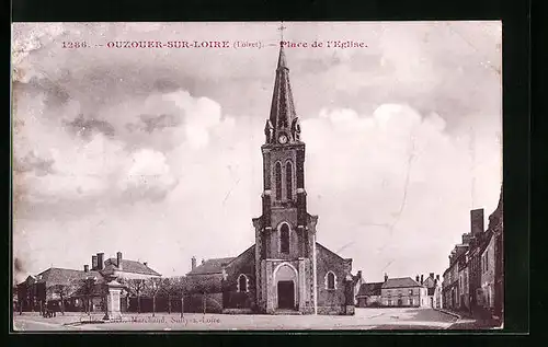 AK Ouzouer-sur-Loire, Place de l`Eglise