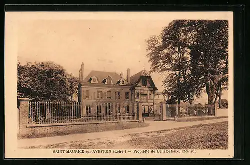 AK Saint-Maurice-sur-Aveyron, Propriete de Bellefontaine, cote sud