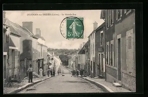 AK Ouzouer-sur-Trézée, La Grande-Rue