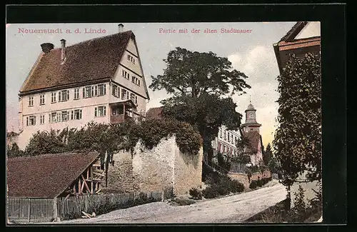 AK Neuenstadt a. d. Linde, Partie mit der alten Stadtmauer