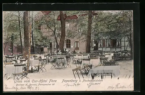 AK Papenberg bei Neuhaldensleben, Garten vom Kur-Hotel Flora mit Gästen