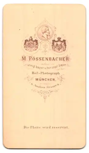 Fotografie M. Pössenbacher, München, Amalienstr. 6, Junge Dame mit Halsband