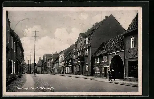 AK Mühlberg /Elbe, Hohestrasse mit Geschäften