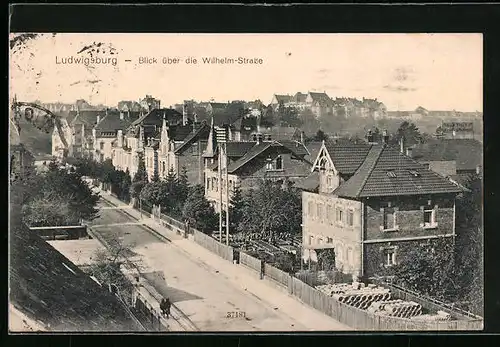 AK Ludwigsburg, Blick über die Wilhelm-Strasse mit Bäumen