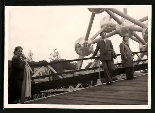 Fotografie unbekannter Fotograf, Ansicht Brüssel, Atomium Wahrzeichen der Weltausstellung