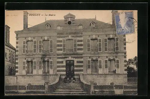 AK Douchy, La Mairie