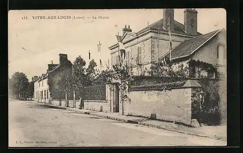 AK Vitry-aux-Loges, La Mairie