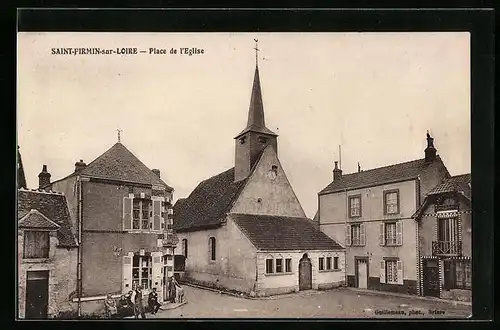 AK Saint-Firmin-sur-Loire, Place de l`Eglise