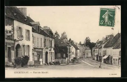 AK Courtenay, Place du Marché