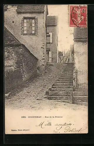 AK Courtenay, Rue de la Poterne, Strassenpartie