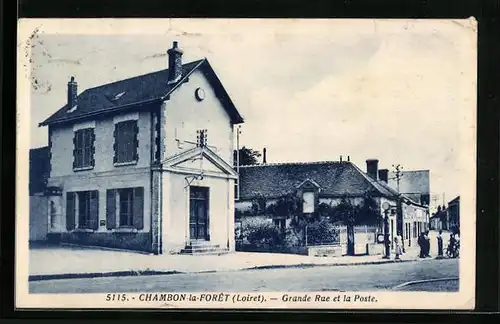 AK Chambon-la-Forêt, Grande Rue et la Poste