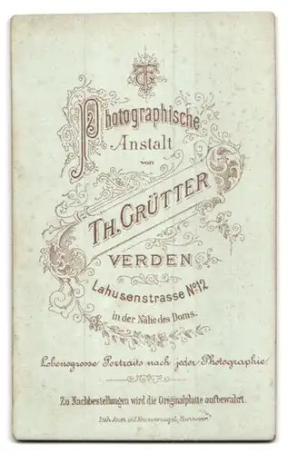 Fotografie Th. Grütter, Verden, Lahusenstrasse 12, Herr im Anzug