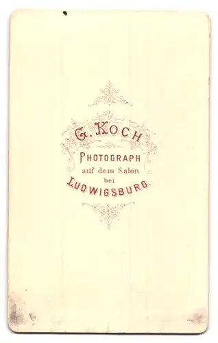 Fotografie G. Koch, Ludwigsburg, Ältere Dame mit Haube und Kragenbrosche