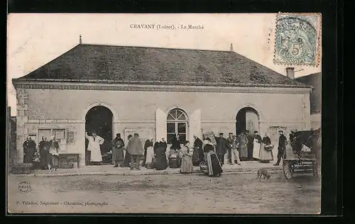 AK Cravant, Le Marché