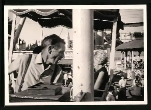 Fotografie unbekannter Fotograf, Ansicht Berlin, Kurt-Schuhmacher-Damm, Riesenrad Deutsch-Französisches Volksfest