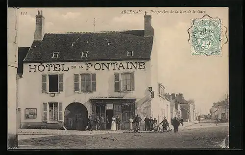 AK Artenay, Perspective de la Rue de la Gare, Strassenpartie