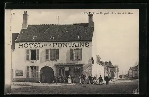 AK Artenay, Perspective de la Rue de la Gare