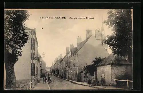 AK Beaune-la-Rolande, Rue du Général-Crouzat, Strassenpartie