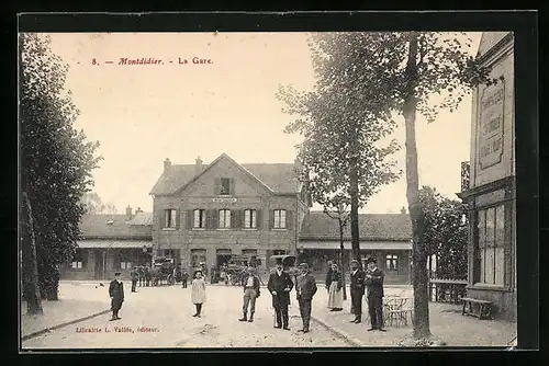 AK Montdidier, La Gare, Bahnhof