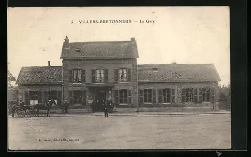 AK Villers-Bretonneux, La Gare, Bahnhof