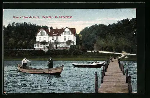 AK Ulsnis, Strand-Hotel vom Wasser aus, mit Kähnen