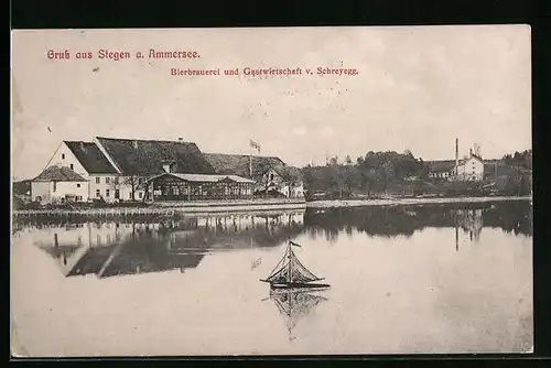 AK Stegen am Ammersee, Blick vom See mit kleinem Segelboot auf Gasthof und Brauerei Schreyegg