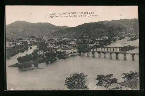 AK Skopje / Ueskueb, Village Serbe sur les bords du Vardar - Campagne d`Orient 1914