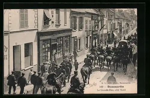 AK Dammartin, La Grande-Rue, cote Nord