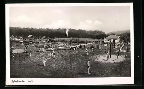 AK Wart /Schwarzwald, Schwimmbad Wart mit Ballspielern