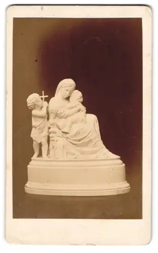 Fotografie unbekannter Fotograf und Ort, Statue Madonna della Sedia nach Raphael, Collection de Sculptures